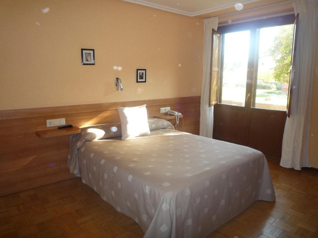 Hotel Yamaguchi Сангуэса Номер фото